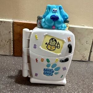 Vintage blues clues Fridge Toy with Blue and White Colors